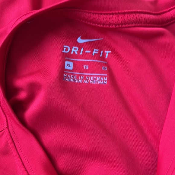 Nike long and short tee bundle boys XL - Picture 6 of 8